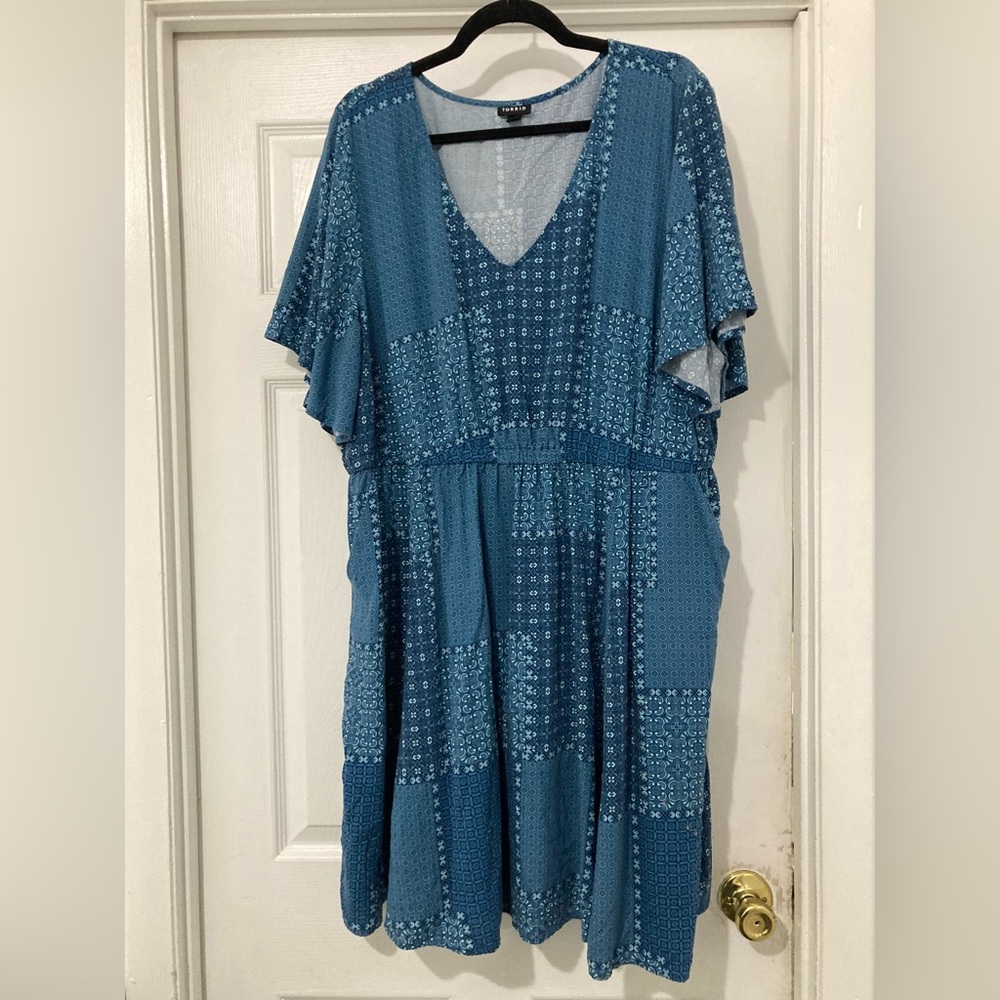 Blue Patterned V-Neck Dress